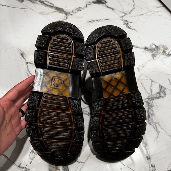 DR MARTENS COMBS WOMEN'S AJAX LEATHER CASUAL BOOTS - Picture 9 of 16